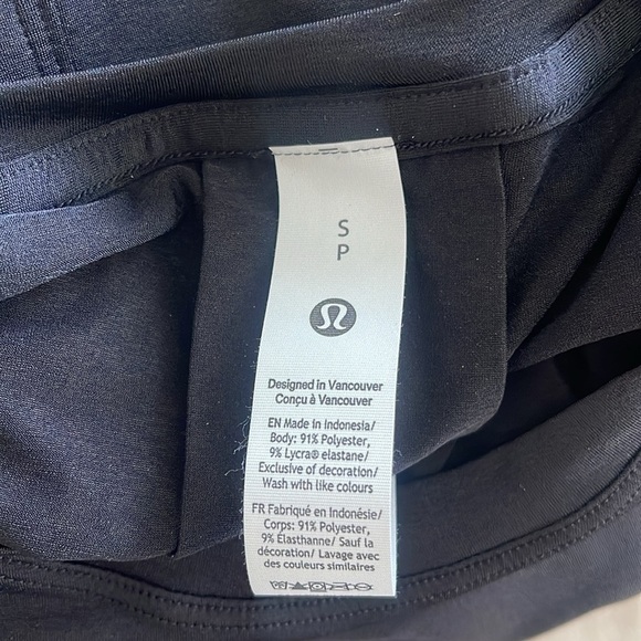 NWT Lululemon Lightweight Split Back Training T-Shirt - Picture 5 of 6